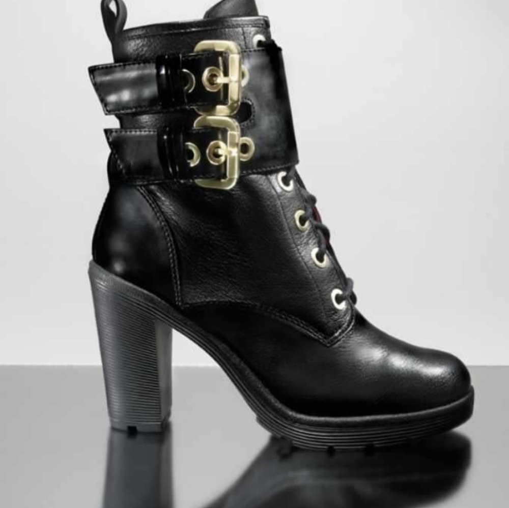 GUESS ANKLE BOOT SZ 6.5